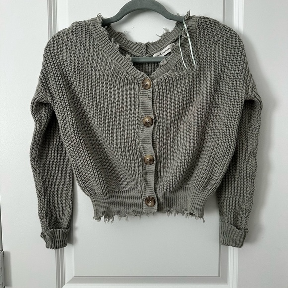 moon & madison Sweaters - Moon and Madison Cotton Cropped Ribbed Button Down Sweater